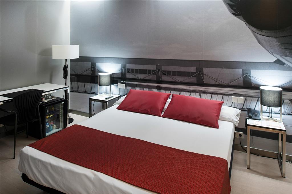 Catalonia Avinyo Hotel 3*