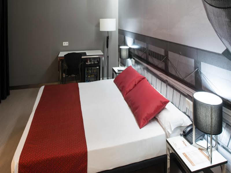 Hotel Catalonia Avinyo Barcelona